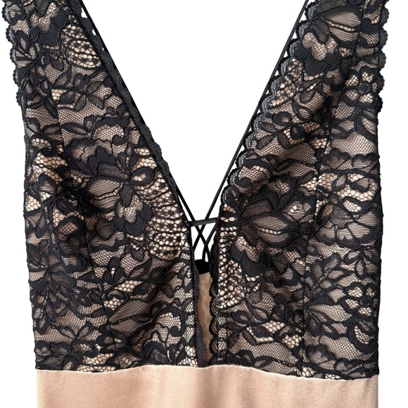 Alice + Olivia Vanita Lace Sepia Black Midi Dress Size 6 - Picture 7 of 8